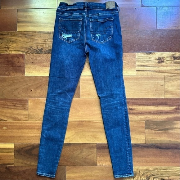 American Eagle Distressed Jegging - Picture 5 of 10